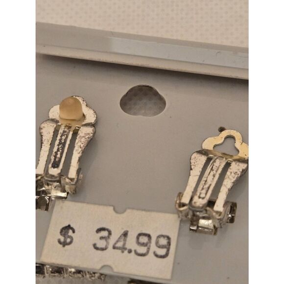 Vintage Austrian Crystal Clip On Earrings - Picture 4 of 4